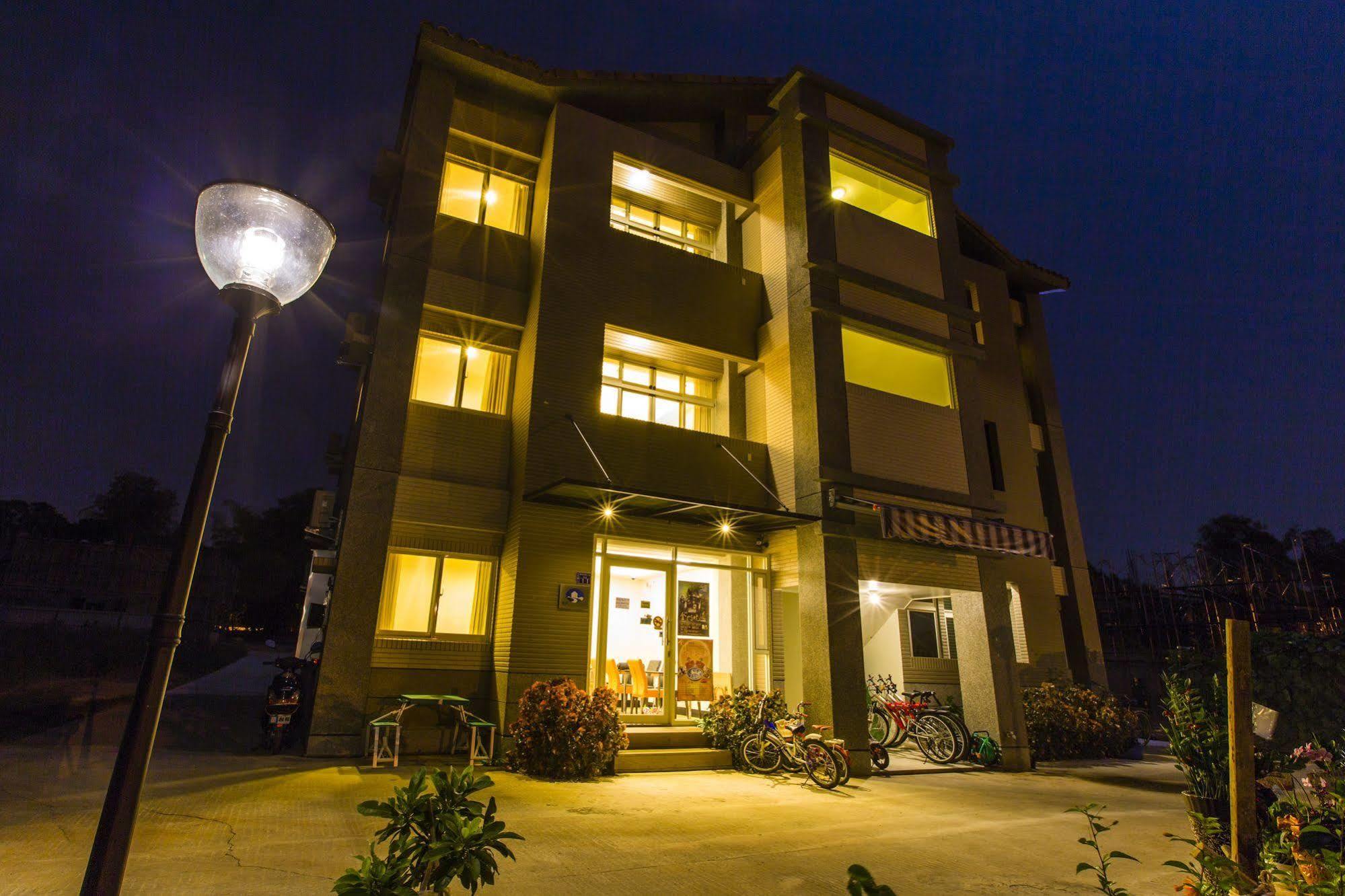 Backpacker B&B Jinning Extérieur photo